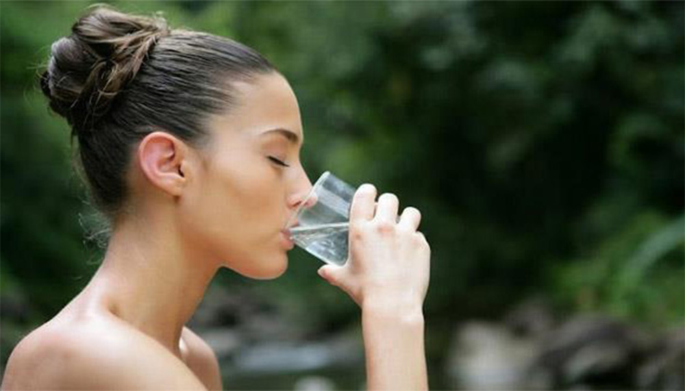 الطريقة المستقبلية لمياه الشرب: الثورة الخضراء لمولدات الهواء والماء